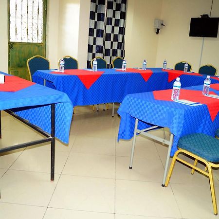 Coastgate Hotel Mombasa Extérieur photo