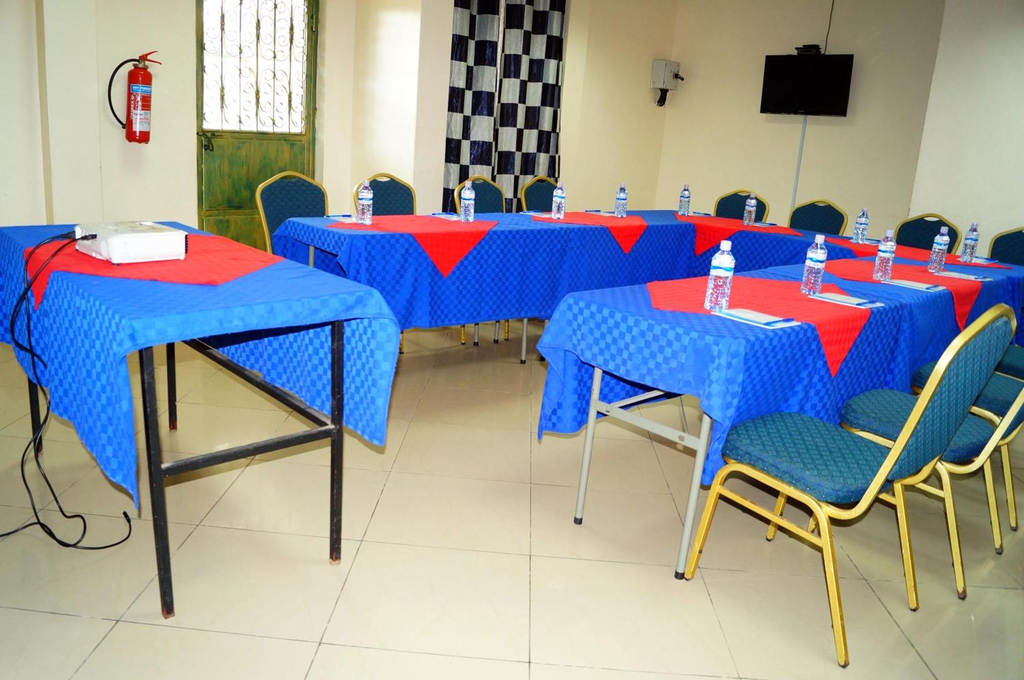 Coastgate Hotel Mombasa Extérieur photo