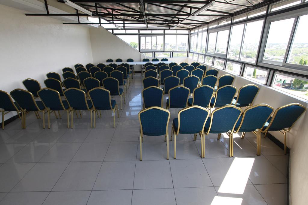 Coastgate Hotel Mombasa Extérieur photo