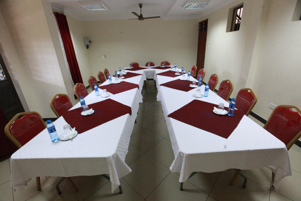 Coastgate Hotel Mombasa Extérieur photo